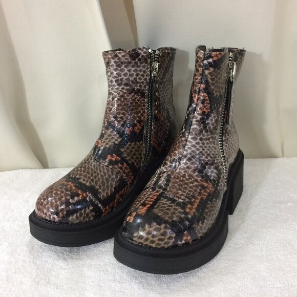 NEW Seven 7 Ankle Boots Seven7 Snakeskin Print Brown Chunky Double Zipper Size 6 - Picture 1 of 7